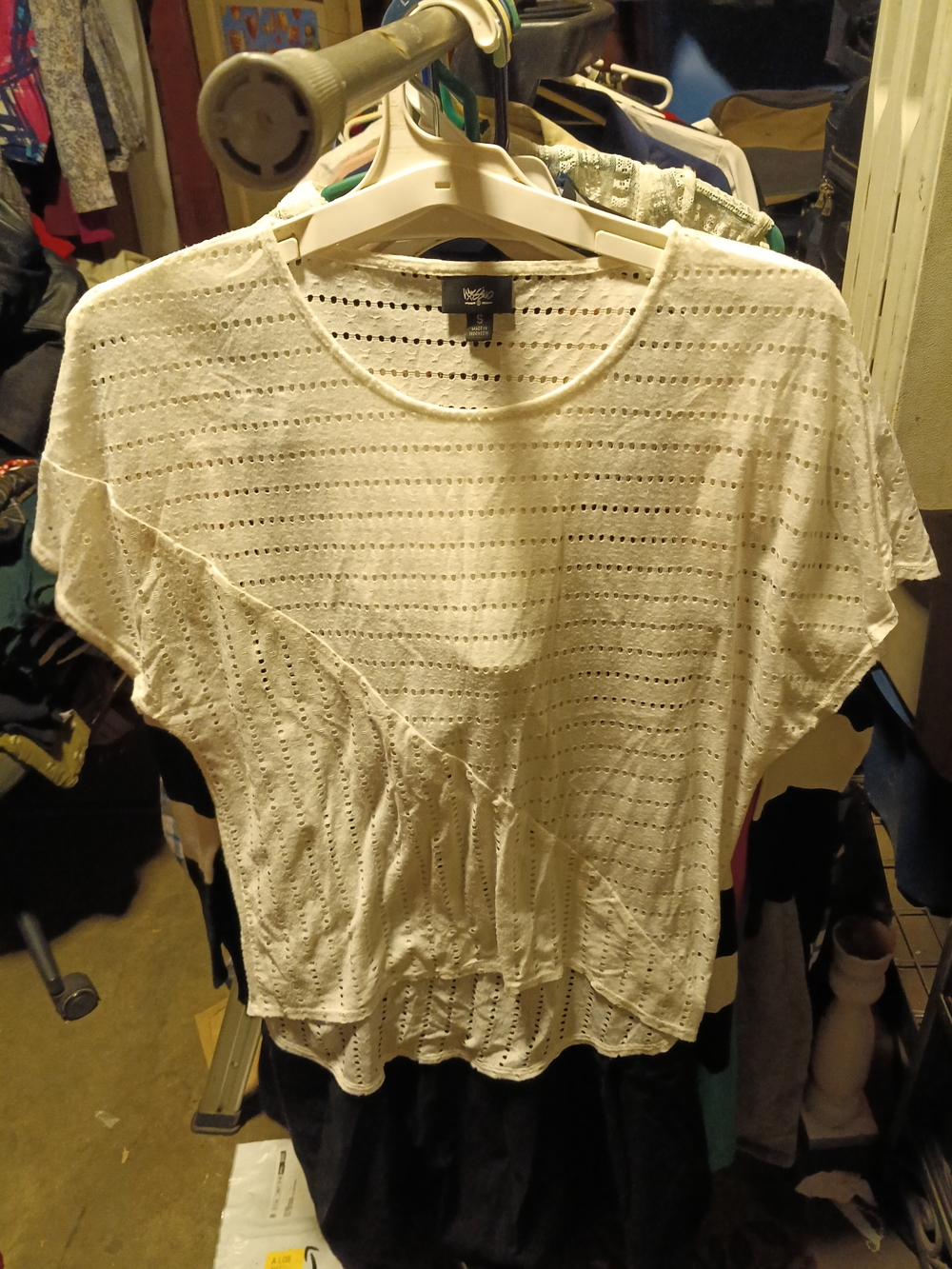Mudd White Eyelet Short Sleeve Top with Gathered Hem